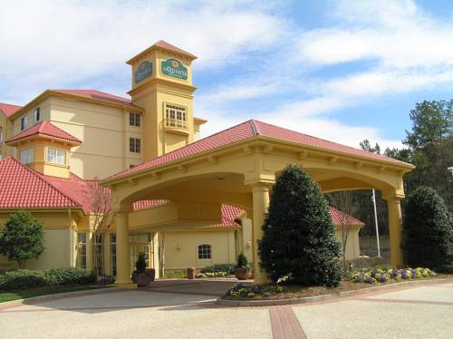 Imagen general del Hotel La Quinta Inn & Suites by Wyndham Raleigh/Durham Southpoint. Foto 1