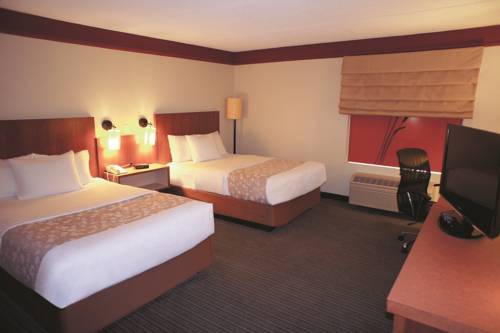 Imagen de la habitación del Hotel La Quinta Inn & Suites by Wyndham Raleigh/Durham Southpoint. Foto 2