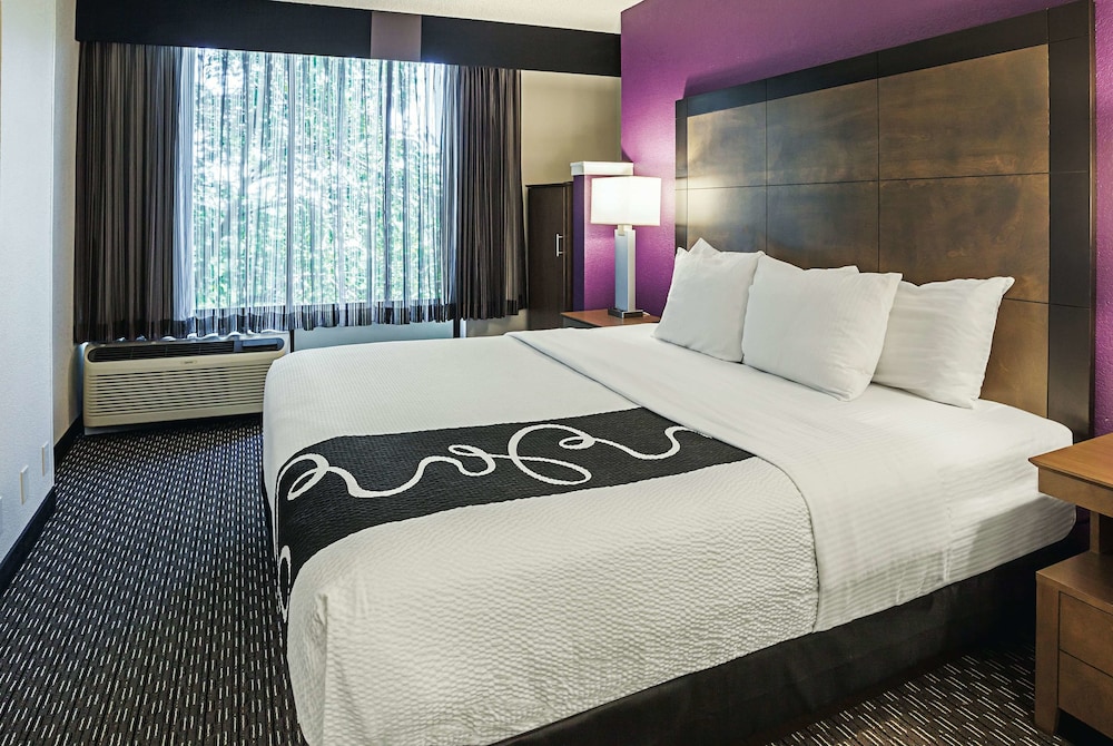 Imagen de la habitación del Hotel La Quinta Inn & Suites by Wyndham Rancho Cordova Sacramento. Foto 6