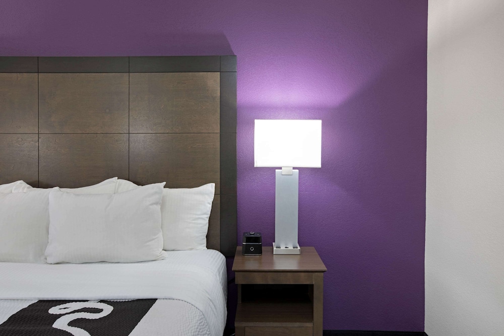 Imagen de la habitación del Hotel La Quinta Inn & Suites by Wyndham Rancho Cordova Sacramento. Foto 7