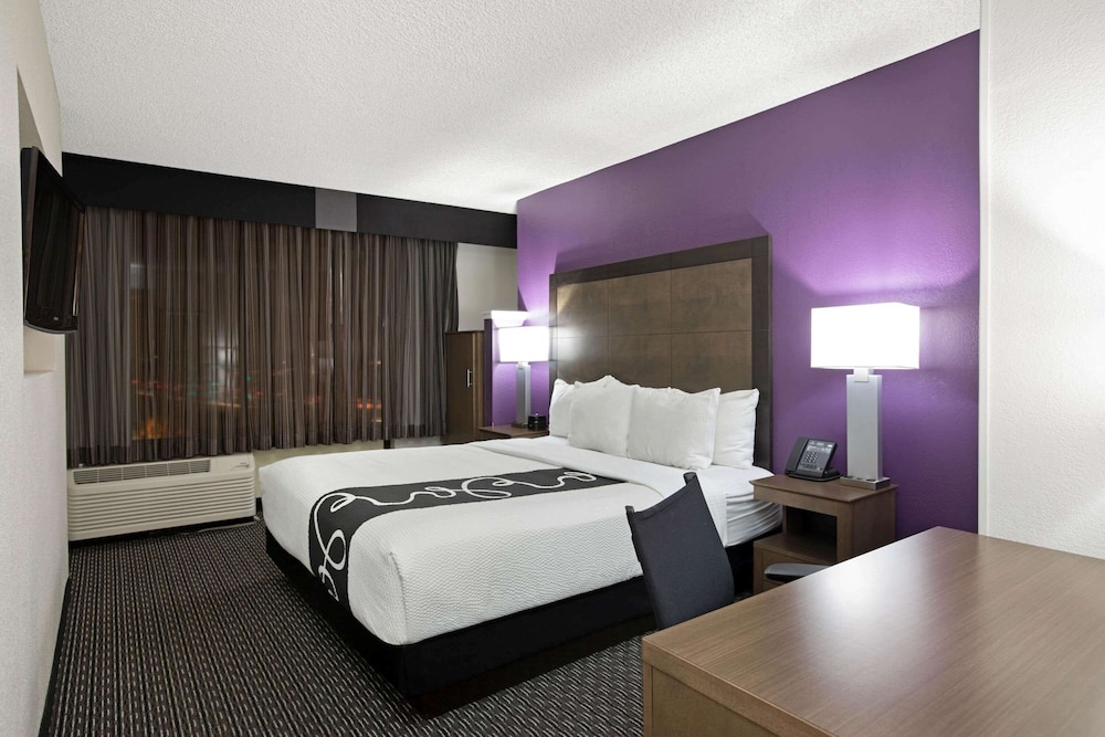 Imagen de la habitación del Hotel La Quinta Inn & Suites by Wyndham Rancho Cordova Sacramento. Foto 10