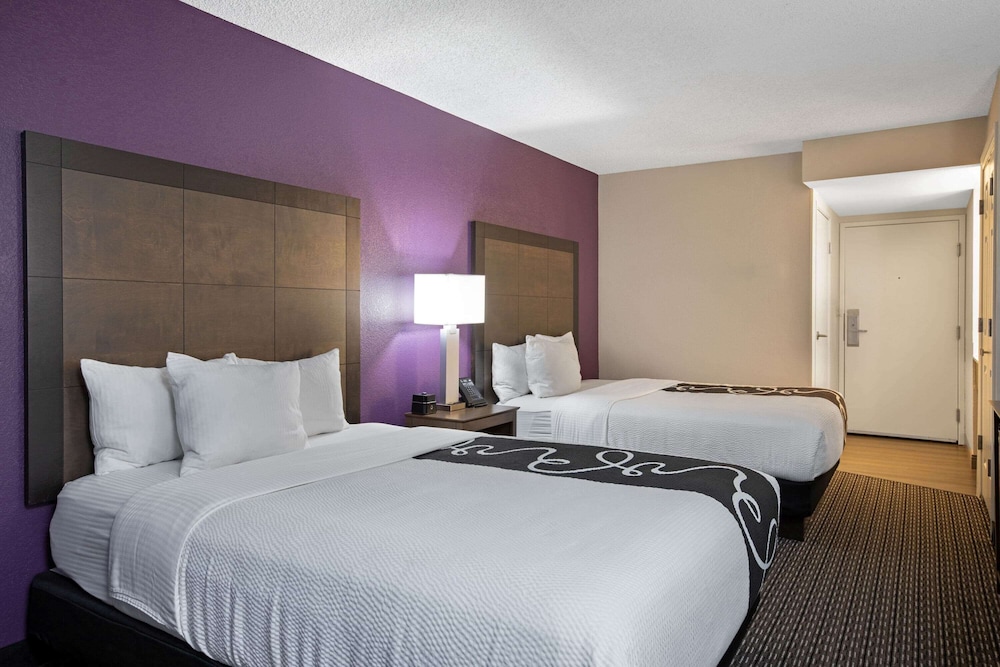 Imagen de la habitación del Hotel La Quinta Inn & Suites by Wyndham Rancho Cordova Sacramento. Foto 15