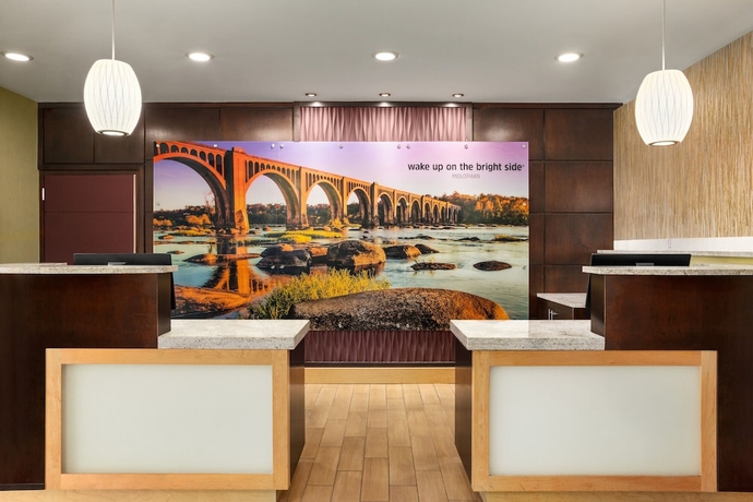 Imagen de los interiores del Hotel La Quinta Inn & Suites by Wyndham Richmond-Midlothian. Foto 18