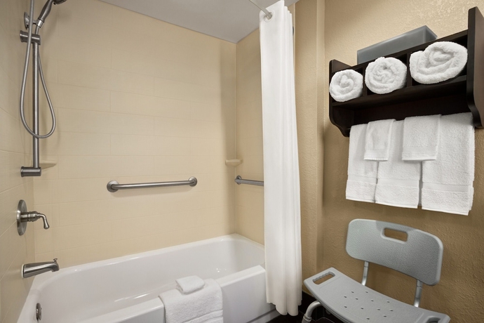Imagen de la habitación del Hotel La Quinta Inn & Suites by Wyndham Richmond-Midlothian. Foto 15