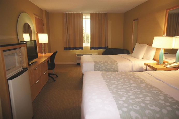 Imagen de la habitación del Hotel La Quinta Inn & Suites by Wyndham Sarasota Downtown. Foto 5