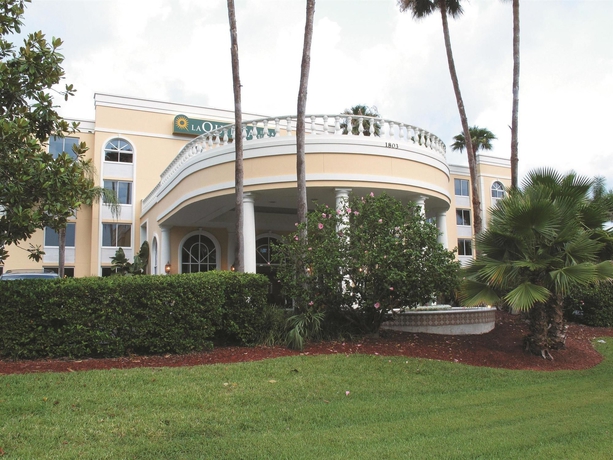 Imagen general del Hotel La Quinta Inn & Suites by Wyndham Sarasota Downtown. Foto 1