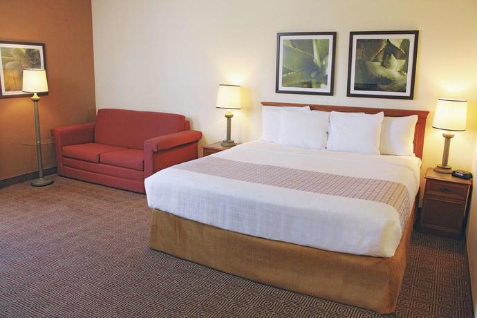 Imagen de la habitación del Hotel La Quinta Inn & Suites by Wyndham Sawgrass. Foto 5