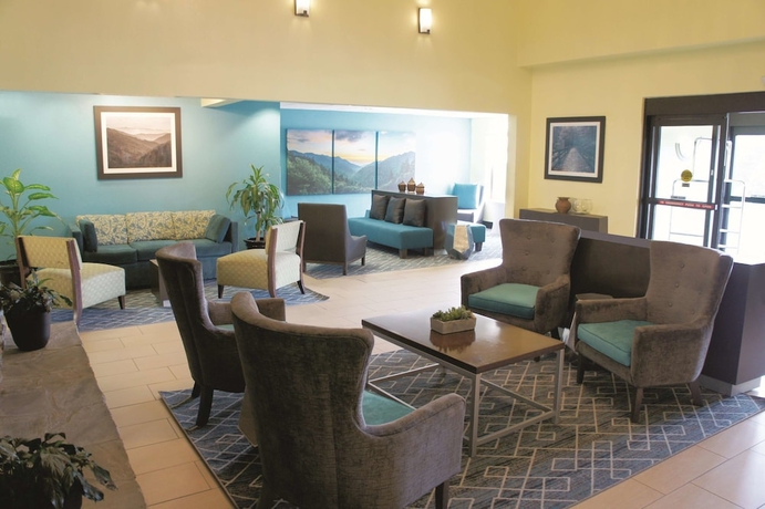 Imagen de los interiores del Hotel La Quinta Inn & Suites by Wyndham Sevierville / Kodak. Foto 10