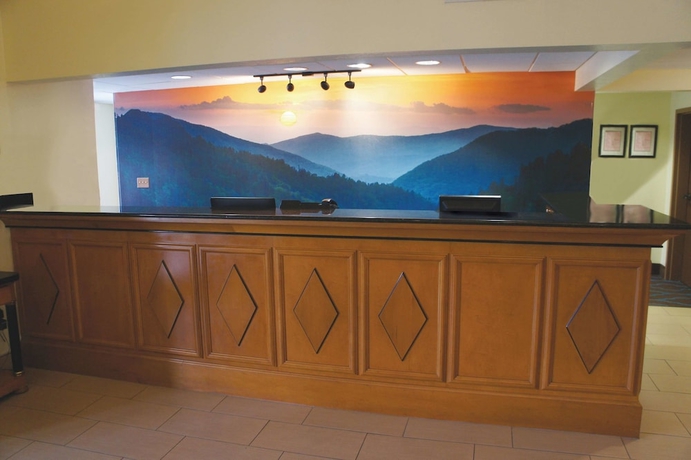 Imagen de los interiores del Hotel La Quinta Inn & Suites by Wyndham Sevierville / Kodak. Foto 11