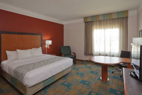 Imagen de la habitación del Hotel La Quinta Inn & Suites by Wyndham Sherman. Foto 4