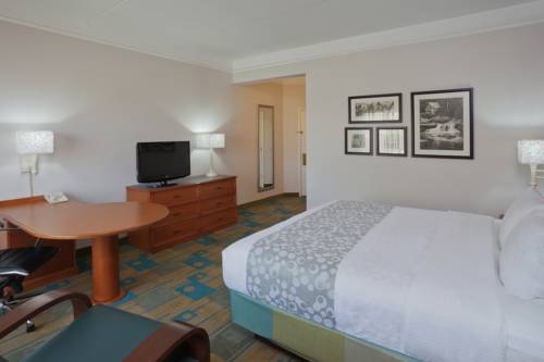 Imagen de la habitación del Hotel La Quinta Inn & Suites by Wyndham Sherman. Foto 9