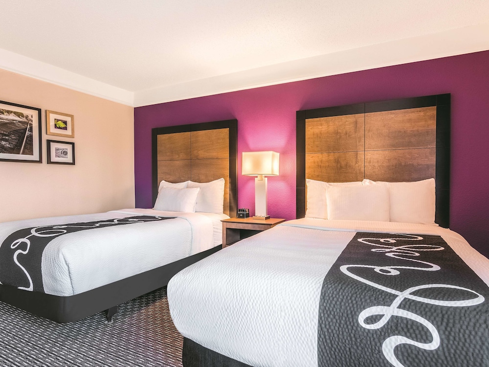 Imagen de la habitación del Hotel La Quinta Inn & Suites by Wyndham Shreveport Airport. Foto 5