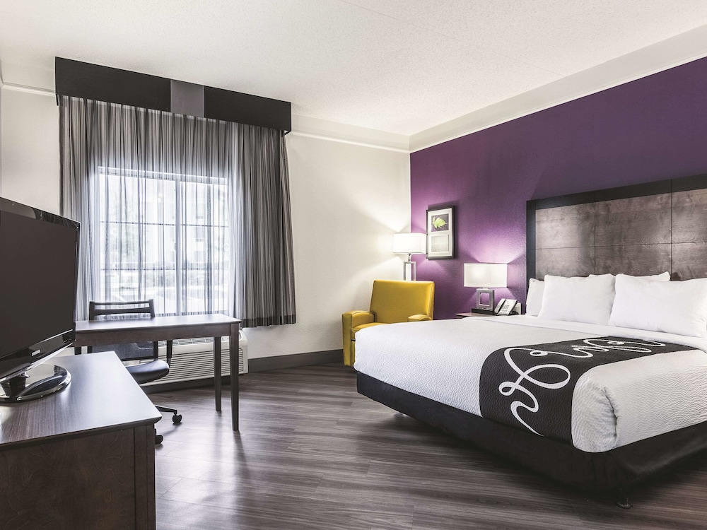 Imagen de la habitación del Hotel La Quinta Inn & Suites by Wyndham Shreveport Airport. Foto 9