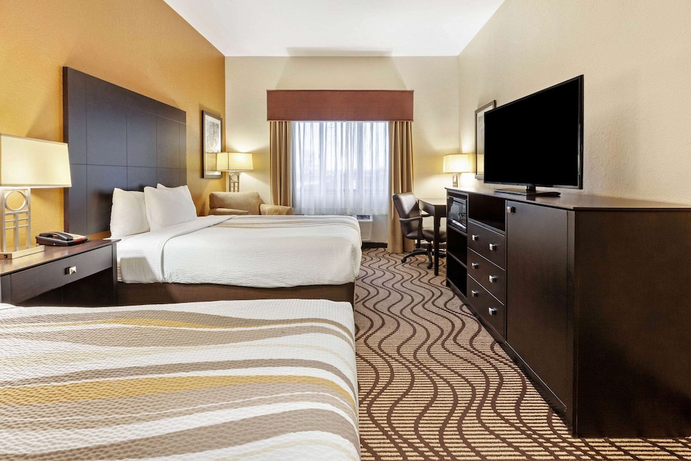 Imagen de la habitación del Hotel La Quinta Inn & Suites by Wyndham South Bend. Foto 2