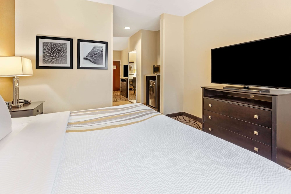 Imagen de la habitación del Hotel La Quinta Inn & Suites by Wyndham South Bend. Foto 15