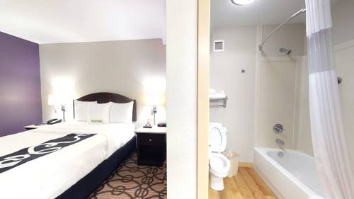 Imagen de la habitación del Hotel La Quinta Inn & Suites by Wyndham Springfield South. Foto 12