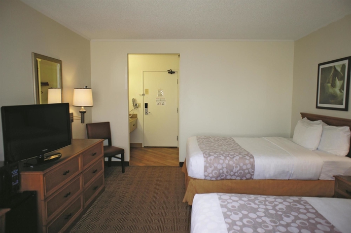 Imagen de la habitación del Hotel La Quinta Inn & Suites by Wyndham Tampa Brandon West. Foto 10