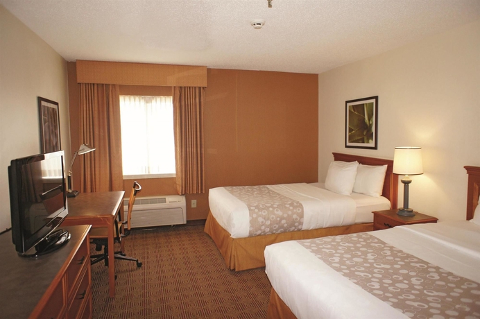 Imagen de la habitación del Hotel La Quinta Inn & Suites by Wyndham Tampa Brandon West. Foto 12