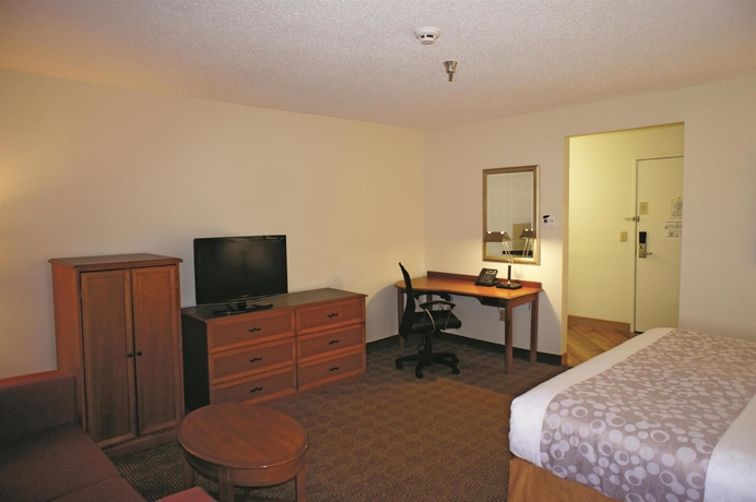 Imagen de la habitación del Hotel La Quinta Inn & Suites by Wyndham Tampa Brandon West. Foto 13