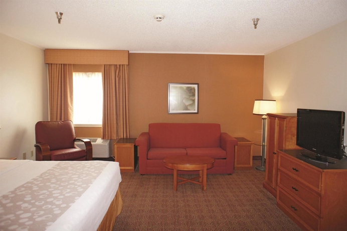 Imagen de la habitación del Hotel La Quinta Inn & Suites by Wyndham Tampa Brandon West. Foto 15