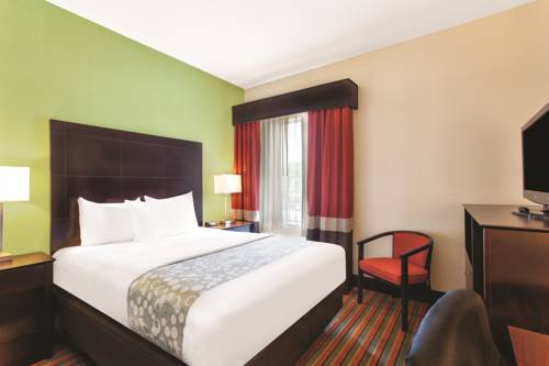 Imagen de la habitación del Hotel La Quinta Inn & Suites by Wyndham - Tampa South. Foto 3