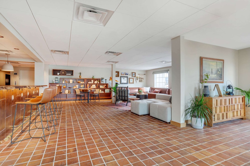 Imagen de los interiores del Hotel La Quinta Inn & Suites by Wyndham Tempe University / Phoenix. Foto 17