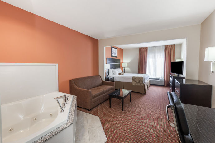 Imagen de la habitación del Hotel La Quinta Inn & Suites by Wyndham Tulsa Midtown. Foto 3
