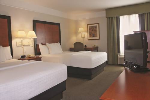 Imagen de la habitación del Hotel La Quinta Inn & Suites by Wyndham Visalia/Sequoia Gateway. Foto 4