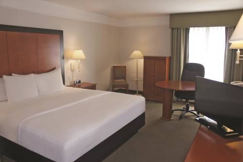 Imagen de la habitación del Hotel La Quinta Inn & Suites by Wyndham Visalia/Sequoia Gateway. Foto 6