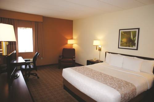 Imagen de la habitación del Hotel La Quinta Inn & Suites by Wyndham Warwick Providence Airport. Foto 3