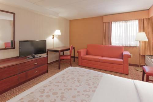 Imagen de la habitación del Hotel La Quinta Inn & Suites by Wyndham Warwick Providence Airport. Foto 12