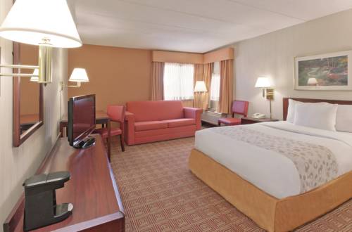 Imagen de la habitación del Hotel La Quinta Inn & Suites by Wyndham Warwick Providence Airport. Foto 14