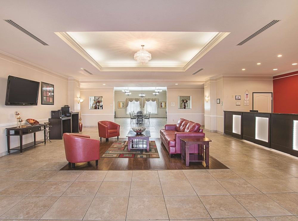 Imagen de los interiores del Hotel La Quinta Inn & Suites by Wyndham Waxahachie. Foto 18
