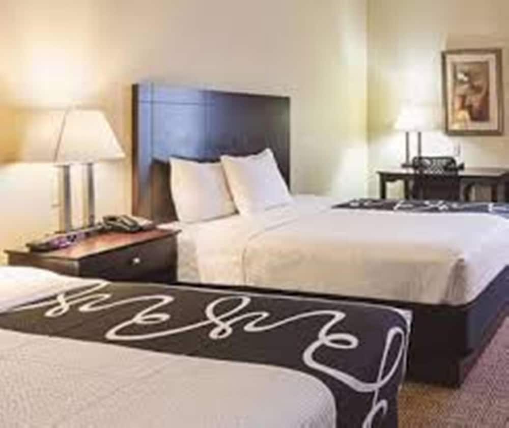 Imagen de la habitación del Hotel La Quinta Inn & Suites by Wyndham Waxahachie. Foto 15
