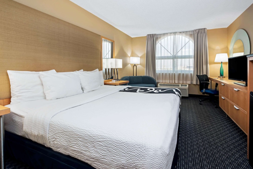 Imagen de la habitación del Hotel La Quinta Inn & Suites by Wyndham West Palm Beach Airport. Foto 7