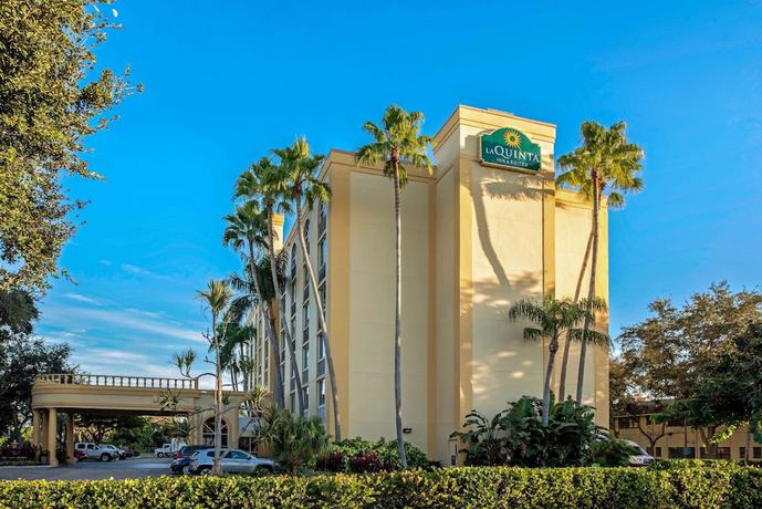 Imagen general del Hotel La Quinta Inn & Suites by Wyndham West Palm Beach Airport. Foto 1