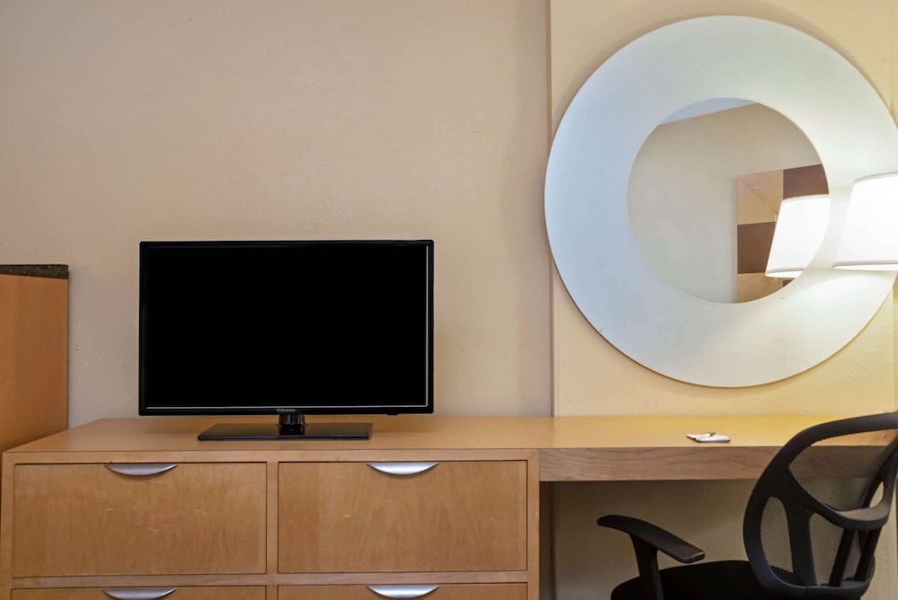 Imagen de la habitación del Hotel La Quinta Inn & Suites by Wyndham West Palm Beach Airport. Foto 18