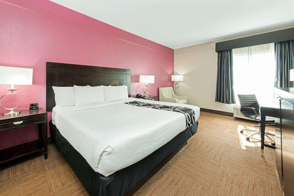 Imagen de la habitación del Hotel La Quinta Inn & Suites by Wyndham Winnie. Foto 4