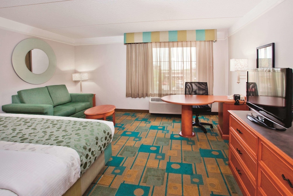 Imagen de la habitación del Hotel La Quinta Inn & Suites by Wyndham Winston-Salem. Foto 3