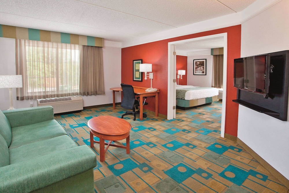 Imagen de la habitación del Hotel La Quinta Inn & Suites by Wyndham Winston-Salem. Foto 6