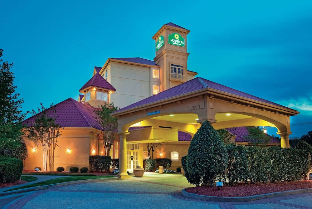 Imagen general del Hotel La Quinta Inn & Suites by Wyndham Winston-Salem. Foto 1