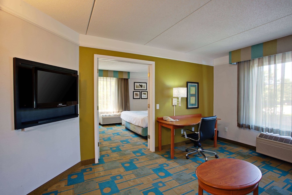 Imagen de la habitación del Hotel La Quinta Inn & Suites by Wyndham Winston-Salem. Foto 12