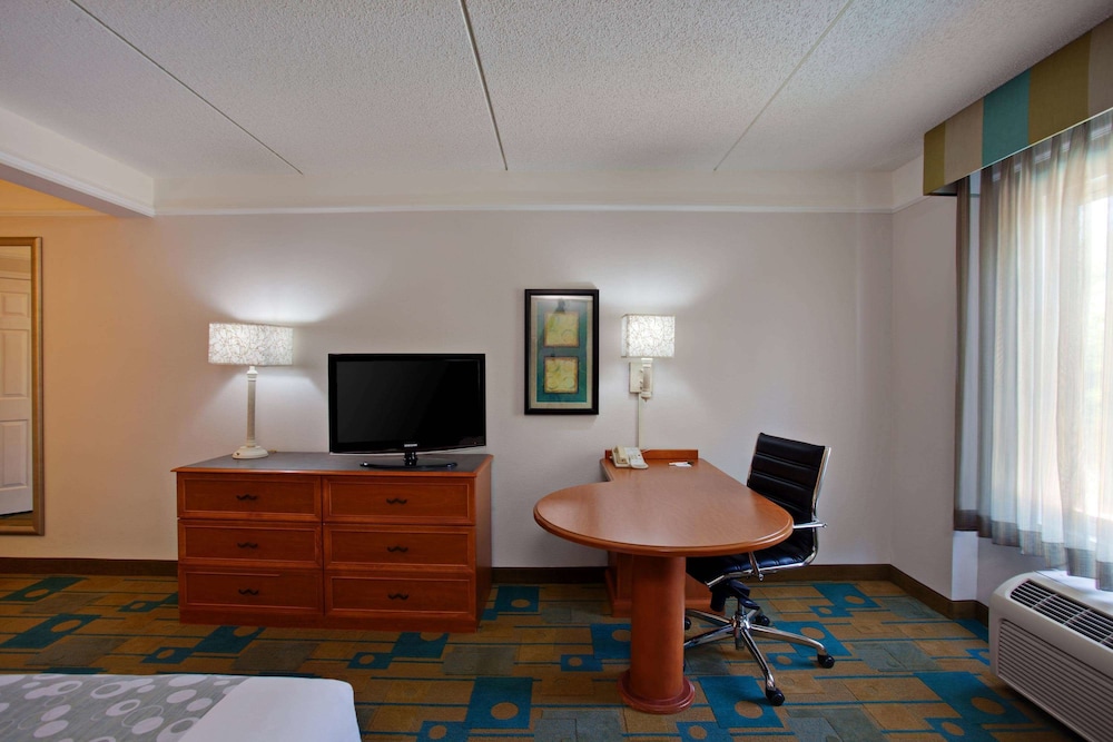 Imagen de la habitación del Hotel La Quinta Inn & Suites by Wyndham Winston-Salem. Foto 13