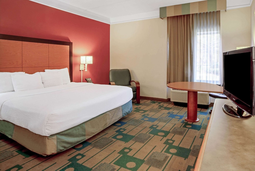 Imagen de la habitación del Hotel La Quinta Inn & Suites by Wyndham Winston-Salem. Foto 16