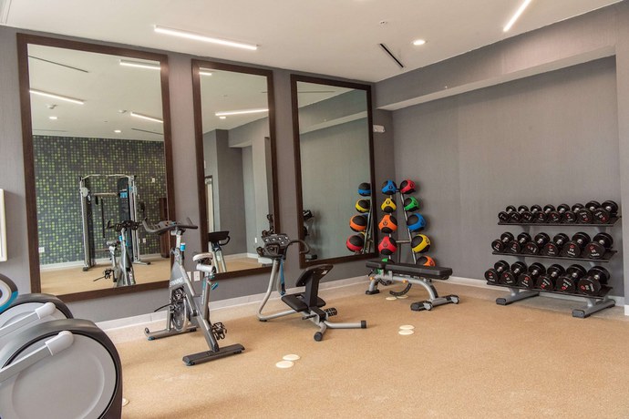 Imagen de los interiores del Hotel La Quinta Inn and Suite by Wyndham Lake City. Foto 9