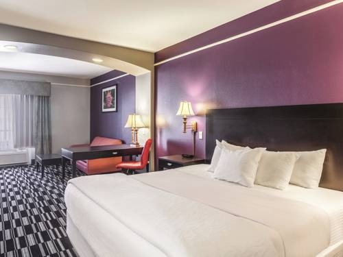 Imagen de la habitación del Hotel La Quinta Inn and Suites By Wyndham Alamo - Mcallen East. Foto 2