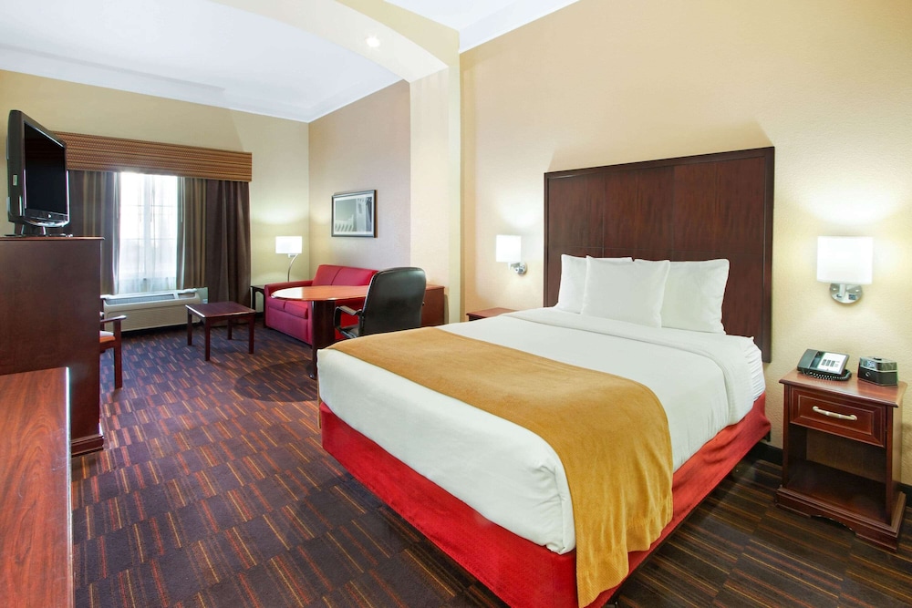 Imagen de la habitación del Hotel La Quinta Inn and Suites By Wyndham Albuquerque Midtown. Foto 15