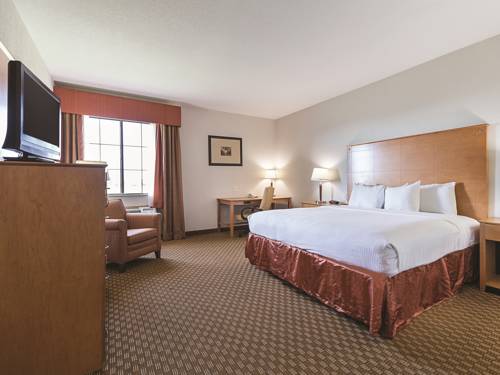 Imagen de la habitación del Hotel La Quinta Inn and Suites By Wyndham Alvarado. Foto 5