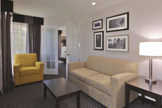 Imagen de la habitación del Hotel La Quinta Inn and Suites By Wyndham Anaheim. Foto 9