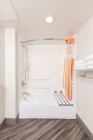 Imagen de la habitación del Hotel La Quinta Inn and Suites By Wyndham Anaheim. Foto 12